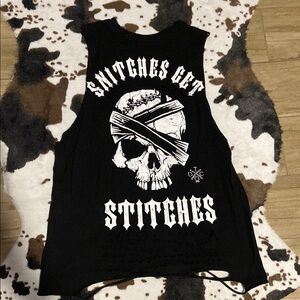 The Drive Clothing Black Graphic Sleeveless Top
Bag #7